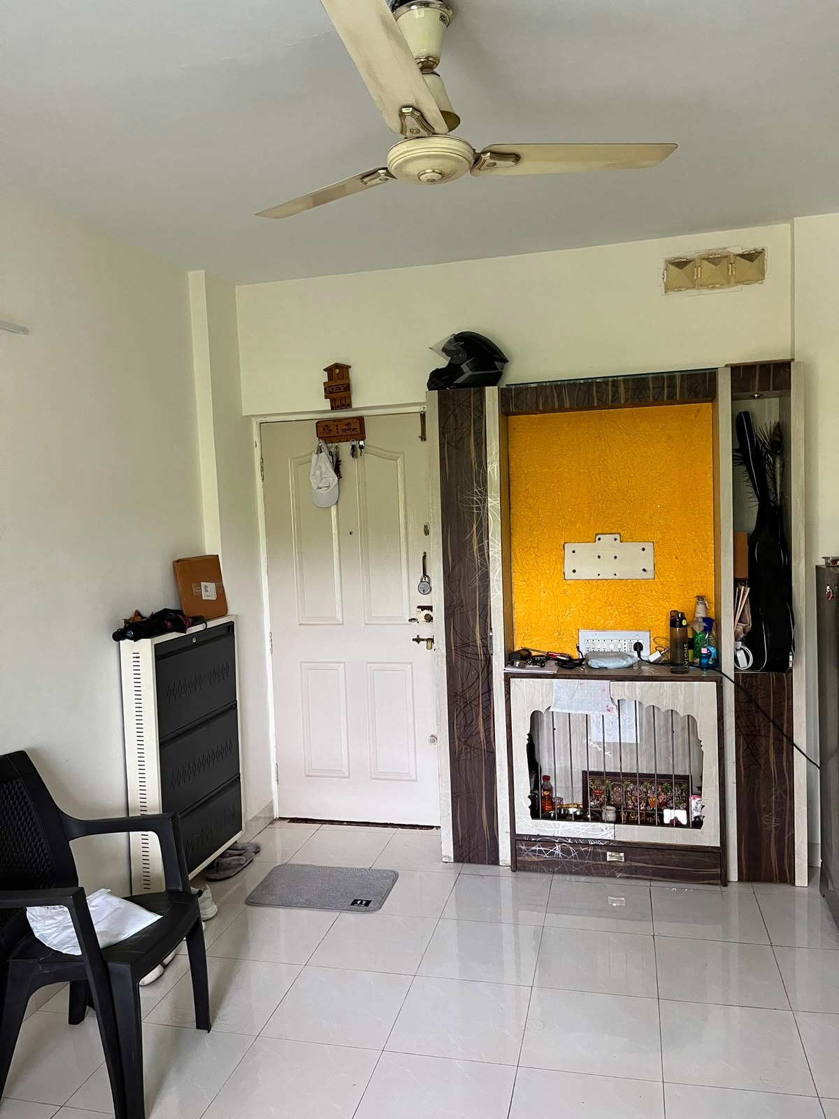 Semi Furnished 1.5 BHK for Rent @ Dhankawadi